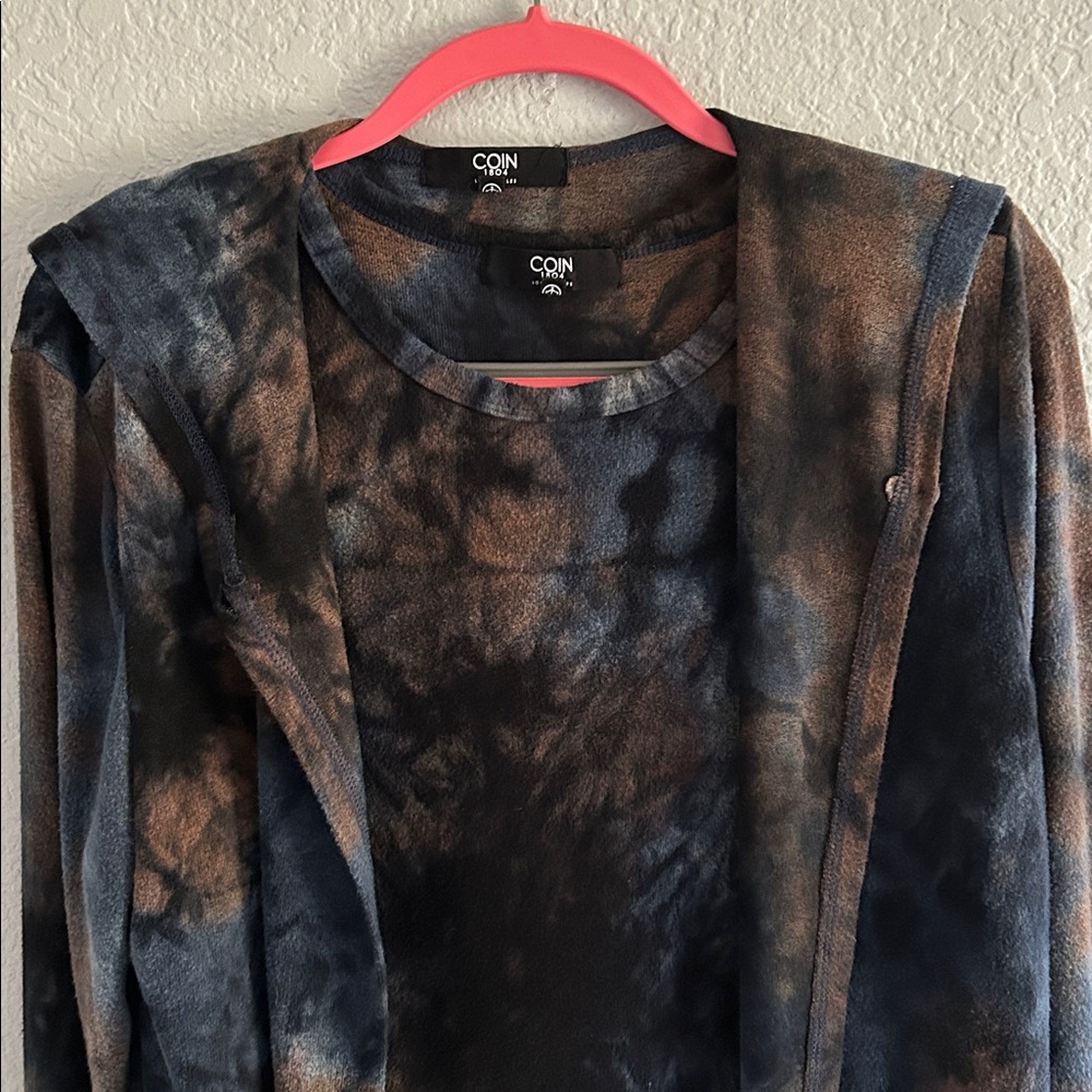 CON Women's Tie-Dye Hooded Cardigan with matching tank top- only worn once.
